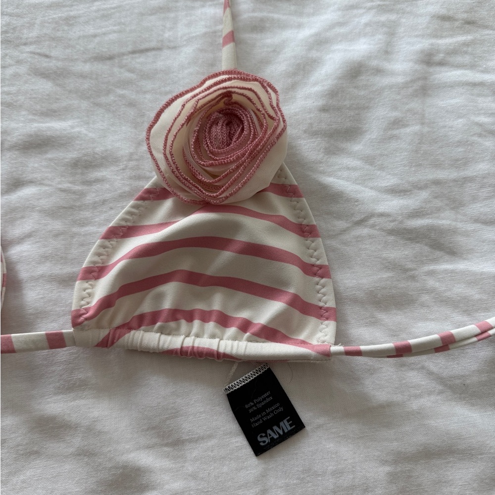 SAME Rosette triangle top and bottom - Picture 3 of 6